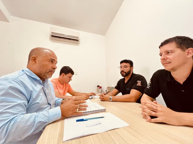 Imagem referente a notícia Reunião na SMT de Alagoinhas define melhorias para a Zona Azul