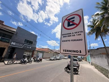 Imagem referente à notícia Nova sinalização reduz congestionamentos e melhora a fluidez do trânsito na Avenida Severino Viêira